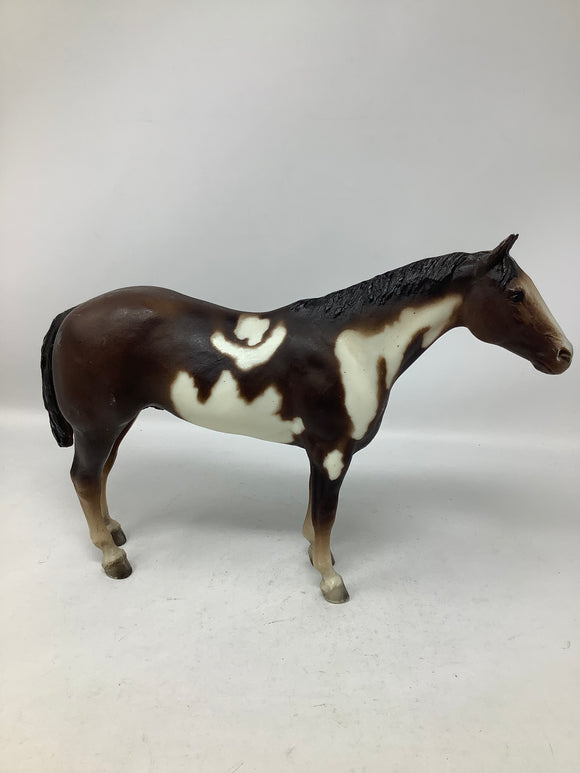 Vintage Breyer Horse “Yellow Mount Famous Paint Horse Chestnut”