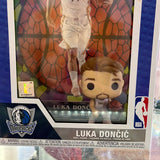 Funko Pop! Dallas Mavericks: Luka Dončić #16